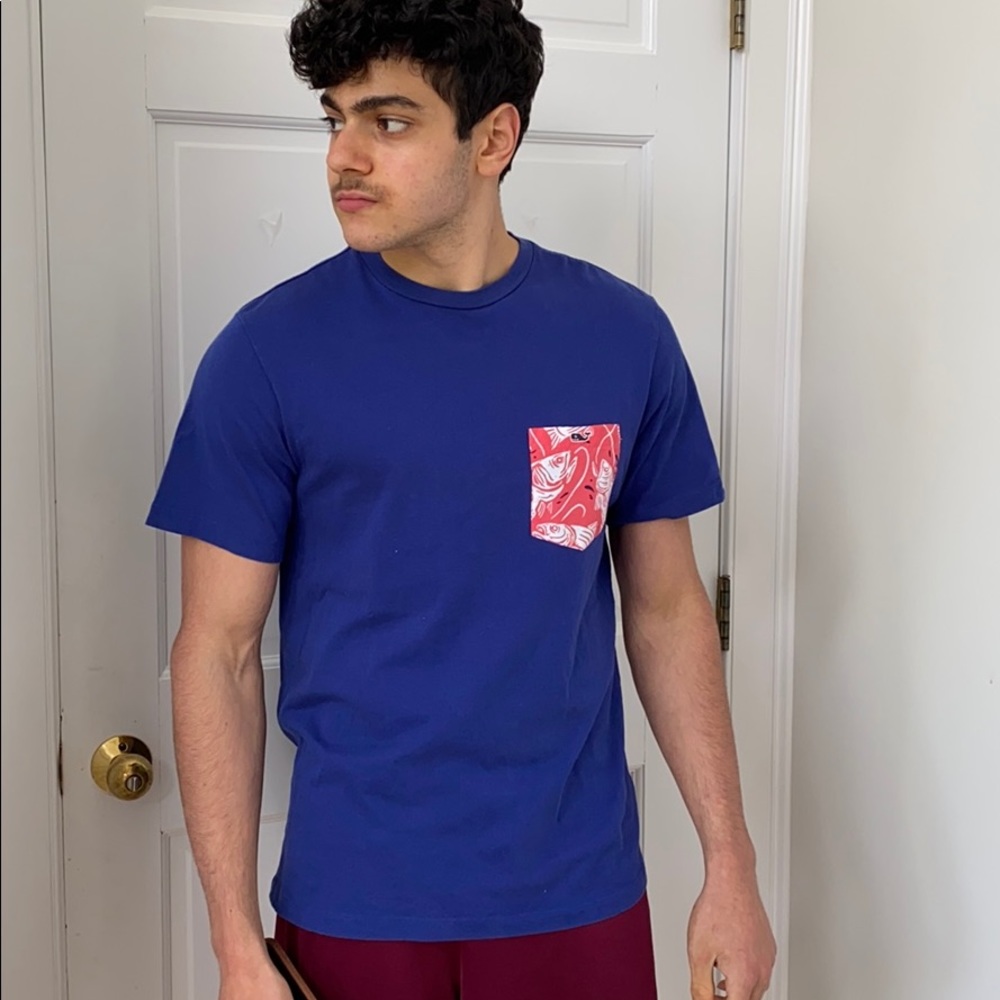 Vineyard Vines tee